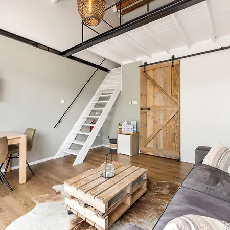 Purmerland Bed & Breakfast 3*