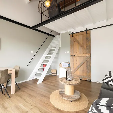 Bed & Breakfast Purmerland 3*