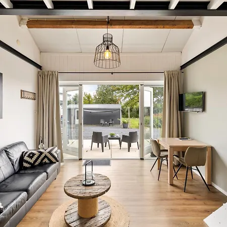 Bed & Breakfast Purmerland 3*